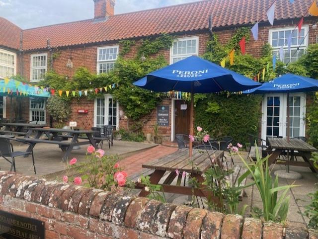 Sutton Staithe Hotel Exterior photo